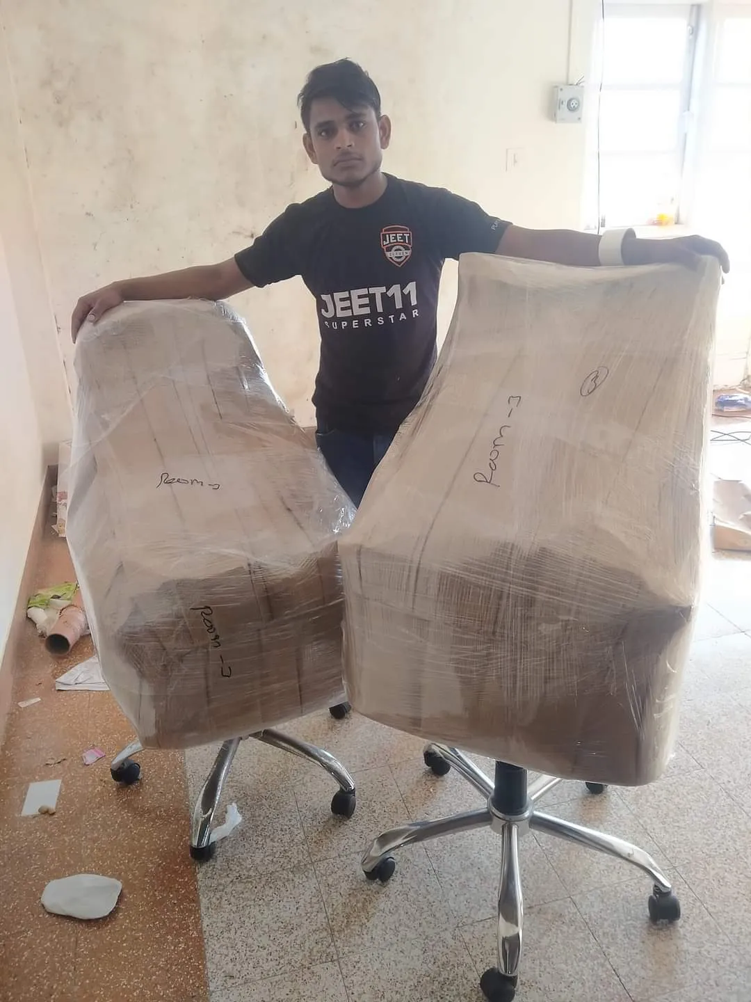 Loading and Unloading Service - Dev Packers and Movers