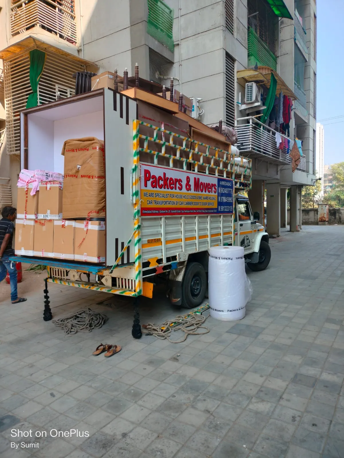 Advantages of hiring Dev Packers and Movers